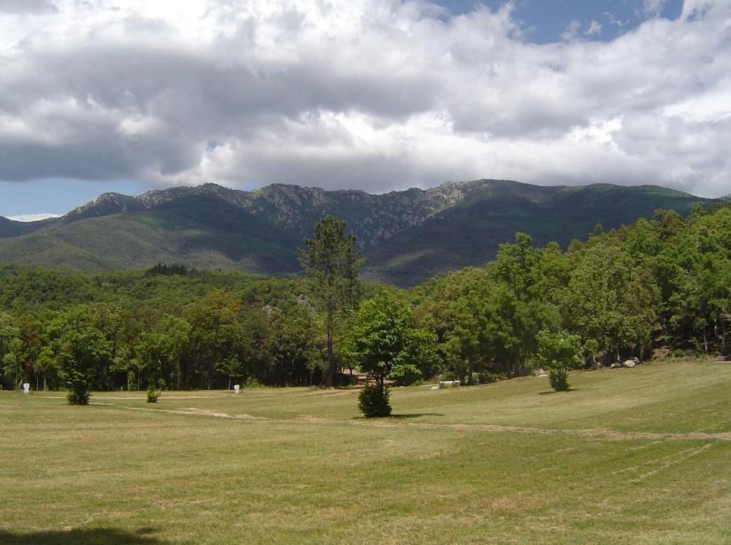 Camping Maçanet de Cabrenys Exterior foto